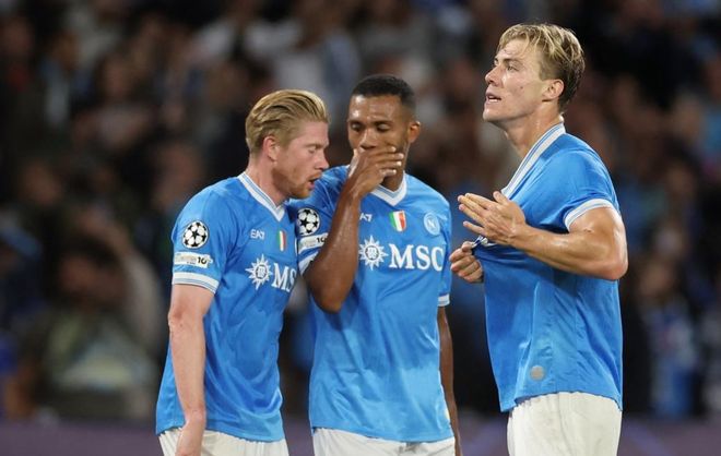 空接之城重聚！保罗更新社媒，晒出与格里芬、小乔丹视频通话