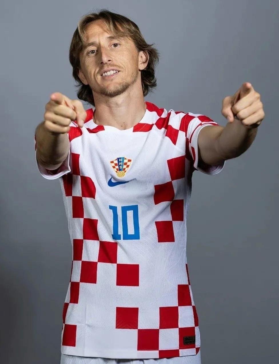 爆砍34+7+7，正负值却是全队最低！湖人的防守漏洞原来是你